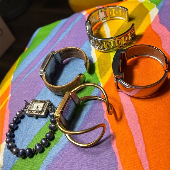 Lot of cuff  Metal and Beaded Bracelet watches  Set - Picture 15 of 16